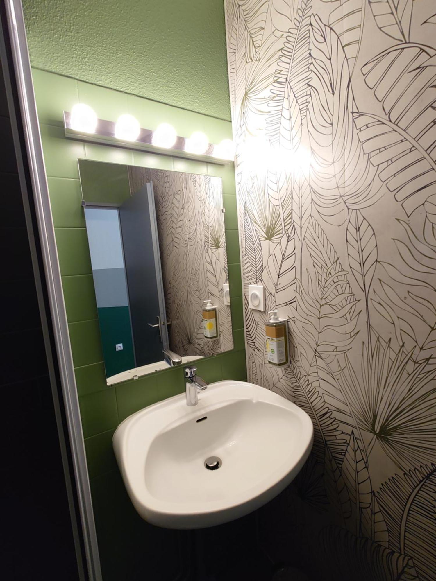 Greet Hotel Grenoble Centre Gare Экстерьер фото